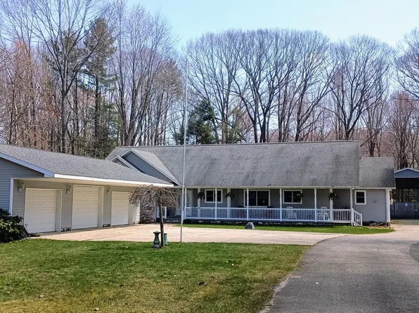 1658 Ridgeview Ct, Ludington, MI 49431