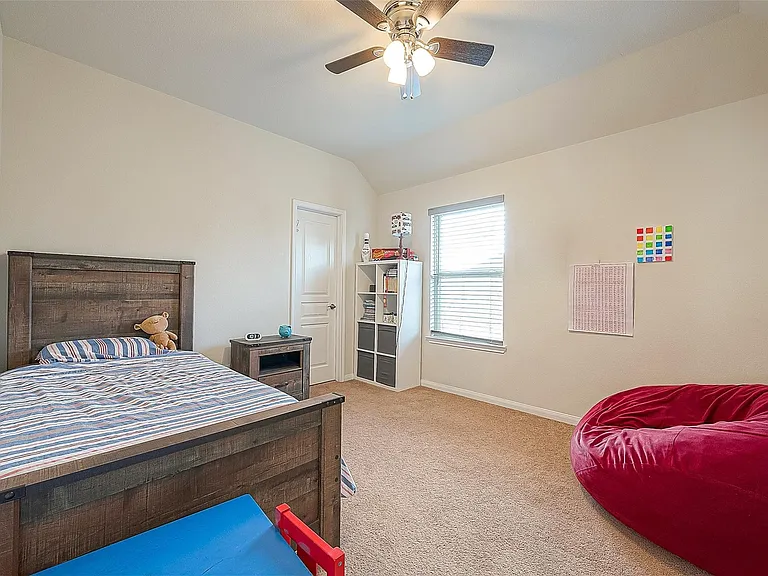 15627 Huddleston Dr — Photo 19