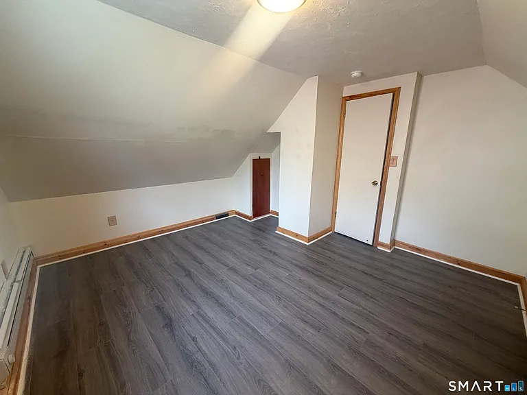 16 Harding Ave — Photo 7