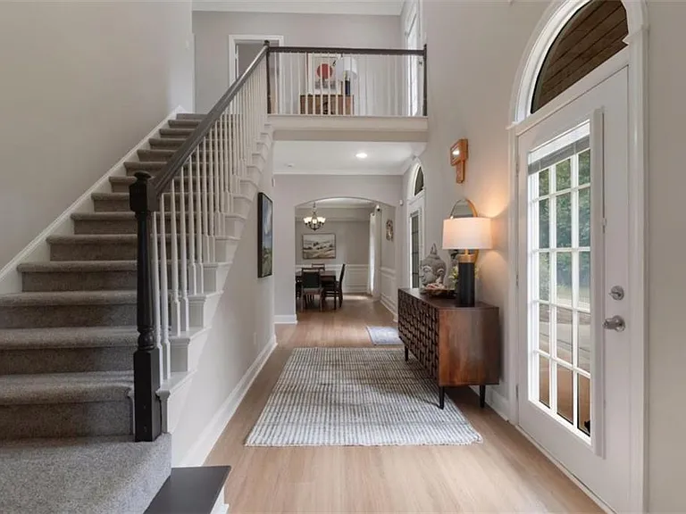 100 Hardwood Ln — Photo 5