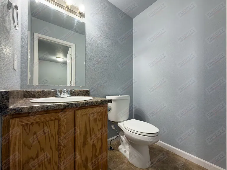 3604 Triton Ave — Photo 2