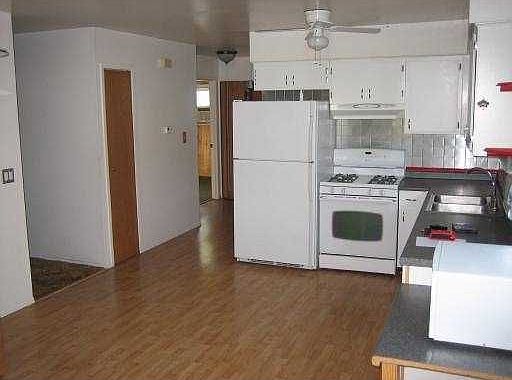 2nd image of 539 E Grand Blvd