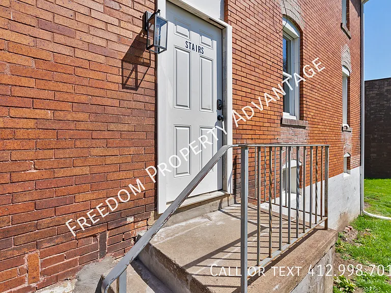 10 Iron St #1A — Photo 15