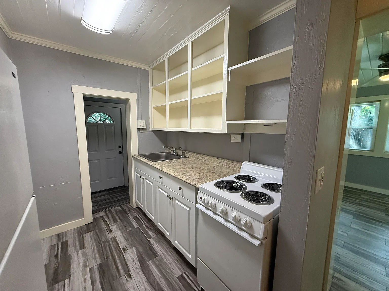 1 bed, 834 sqft, $1,000 — Photo 3