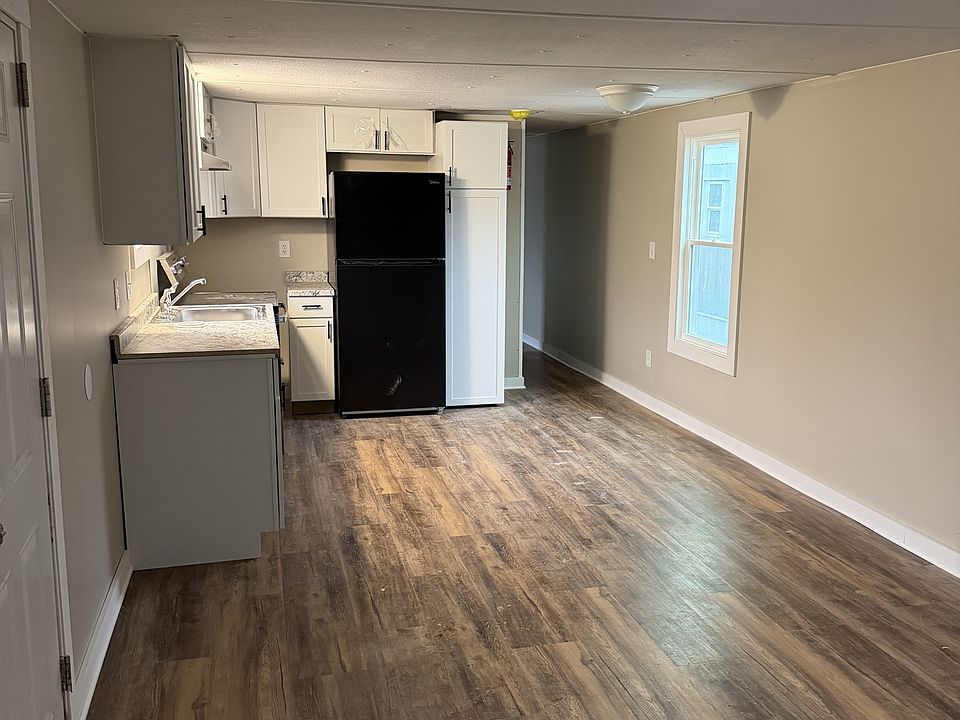 1st image of 105 Langford Dr