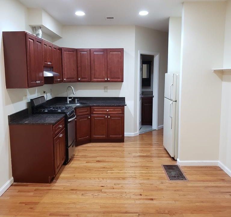 1st image of 1825 McKean St #1