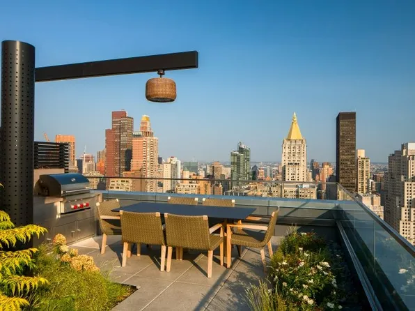 776 Sixth Avenue image 29 of 40