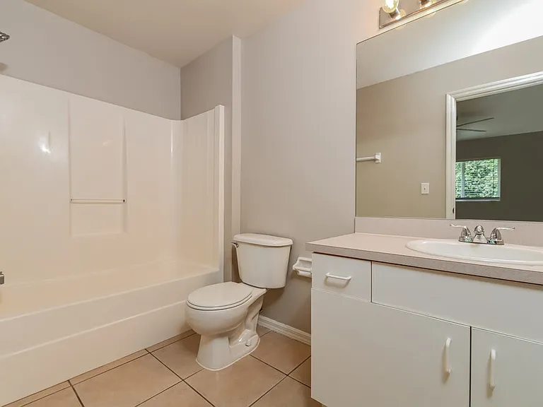1733 SW 22nd Ln — Photo 12