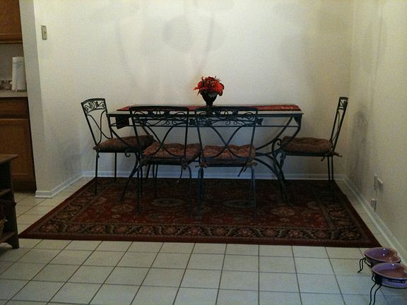 3rd image of 800 N Lakeside Dr APT 1B