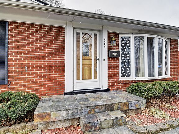 2nd image of 3009 Leman Dr