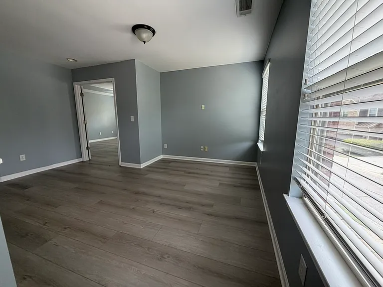 2161 Crestridge Trl NE — Photo 8