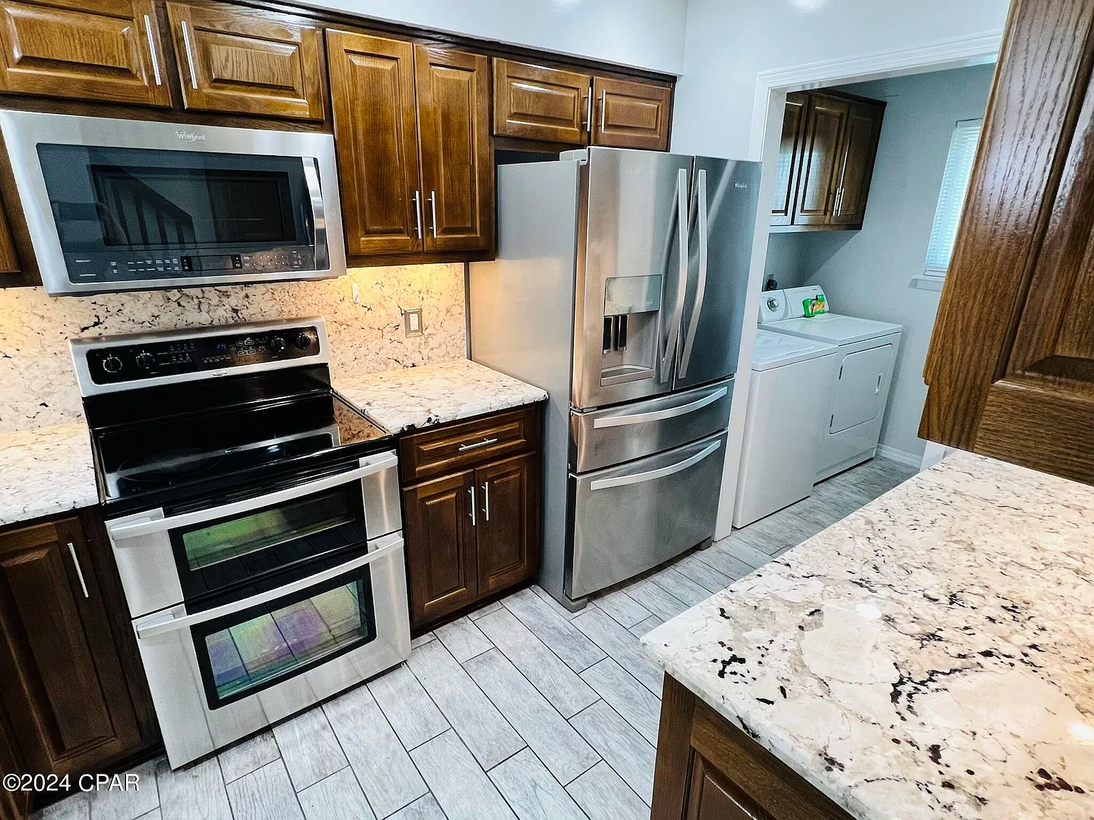 2 bed, 1.5 bath, 1200 sqft, $1,950 — Photo 3
