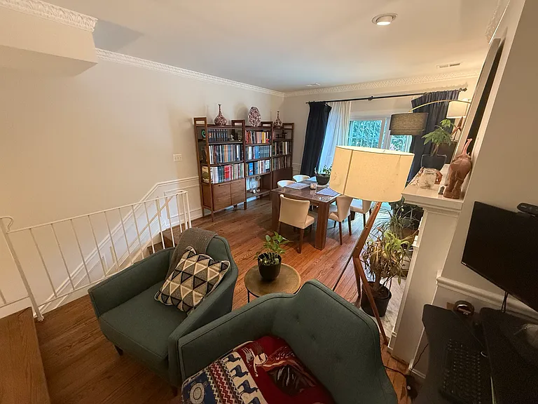1688 Euclid St NW #B — Photo 8