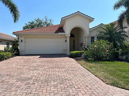 9309 La Bianco St Photo 1