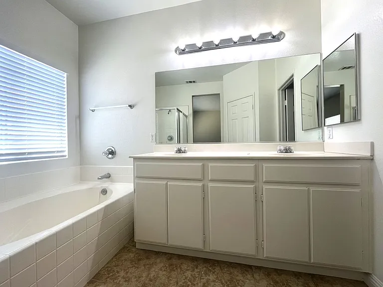 11737 Trailwood St — Photo 5