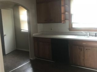 1635 SW Lincoln St, Topeka, KS 66604