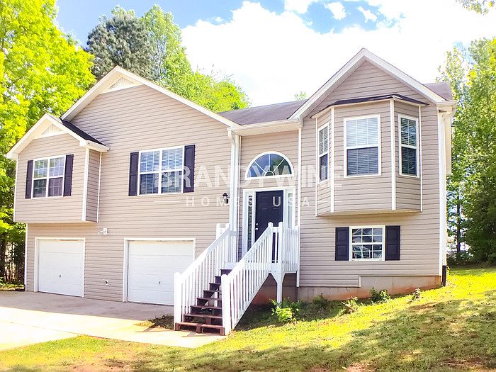 1st image of 581 Twin Oaks Ln