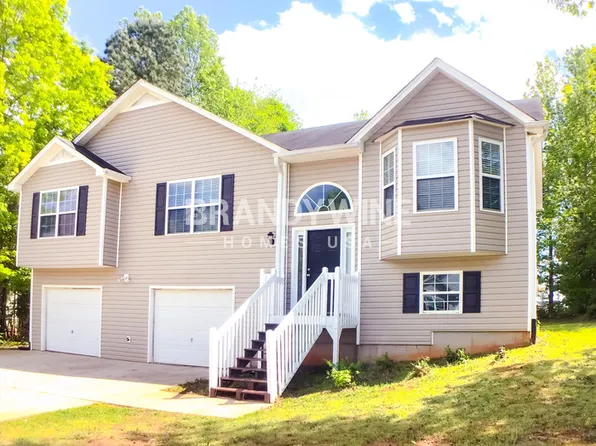 581 Twin Oaks Ln, Dallas, GA 30157