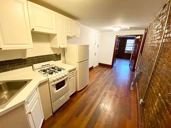 5th image of 139 1st Ave APT 6A