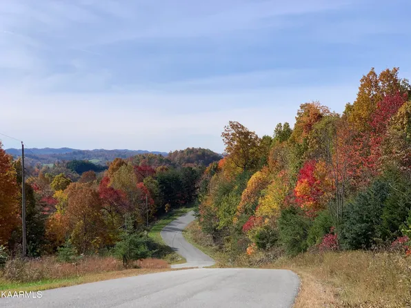 866 Whistle Valley Rd, New Tazewell, TN 37825