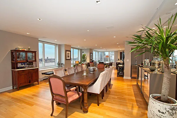 Rented by Nest Seekers International | media 5