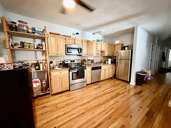 2nd image of 122 Berkshire St APT 1