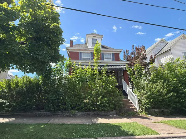 615 7th St, Pitcairn, PA 15140