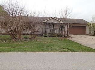 504 SW 6th St, Stuart, IA 50250