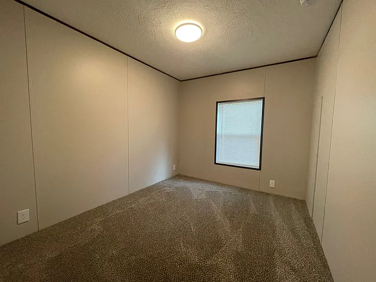 Evergreen Estates — Photo 14