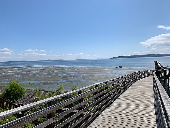 3rd image of 10198 NE Shore Dr