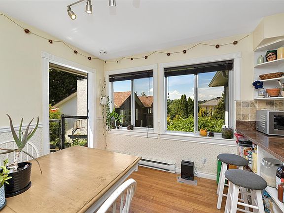 4th image of 4296 Quadra St