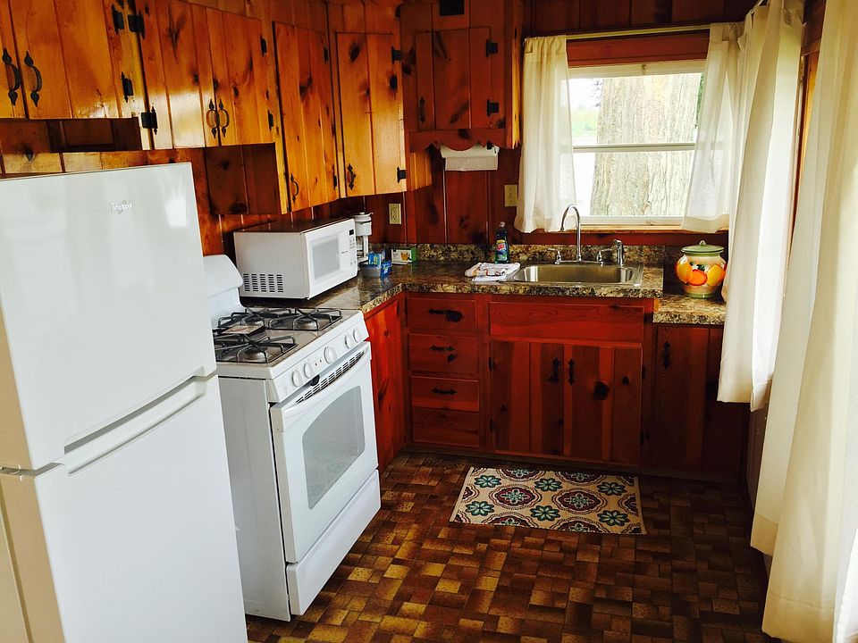 The Kitchen area lakeside