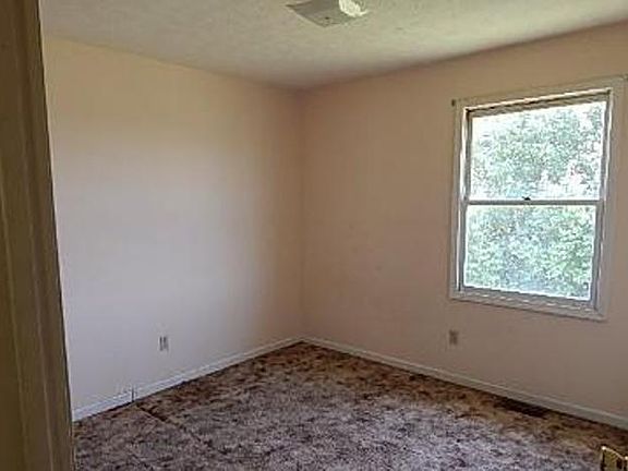 5th image of 3224 Van Horn St