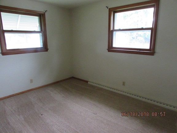 5th image of 238 Alcott Dr