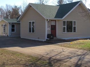 216 2nd St, Moose Lake, MN 55767