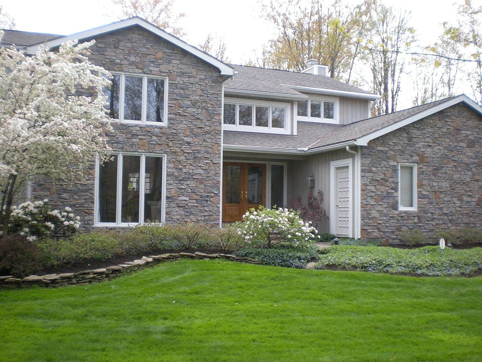 1st image of 17170 Penny Ln