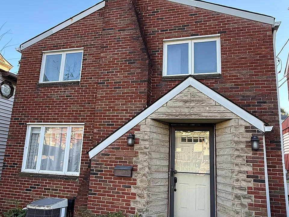 346 Mayville Ave
