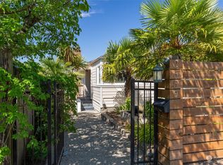 2559 30th Ave W, Seattle, WA 98199