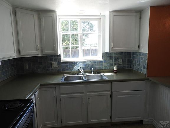 4th image of 3 Pennwood Ln