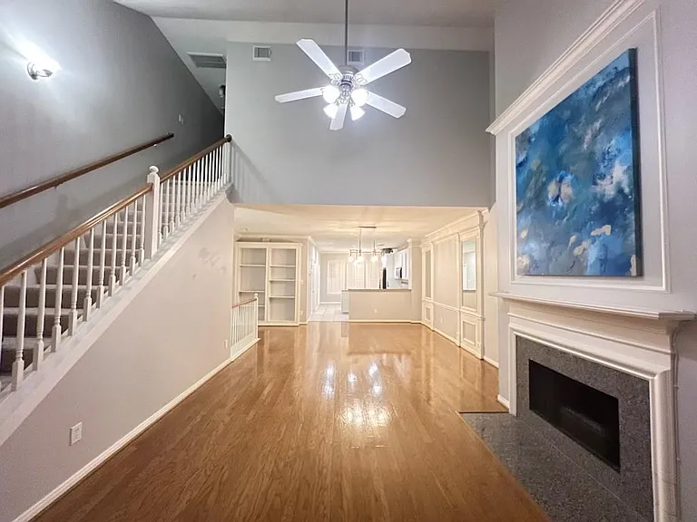 2905 W Dallas St — Photo 5