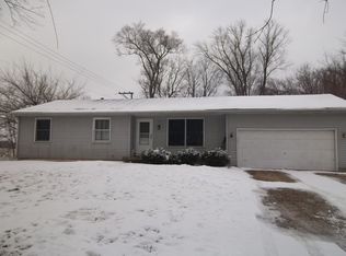 7107 Chippewa Dr, Wonder Lake, IL