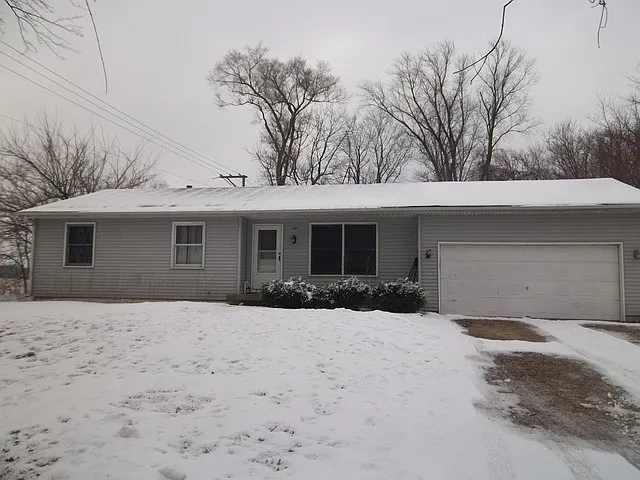 7107 Chippewa Dr photo 1