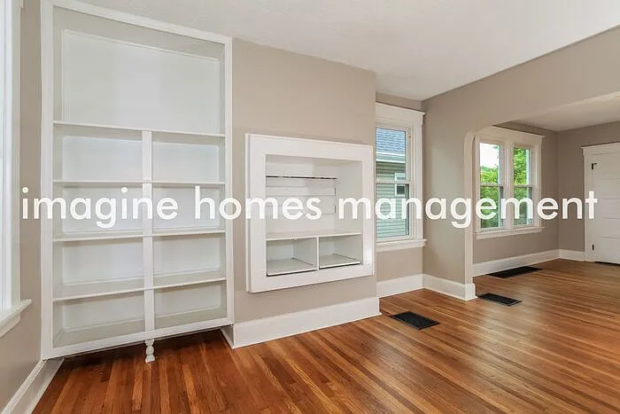 2 bed, 1.0 bath, 1120 sqft, $1,995 — Photo 4