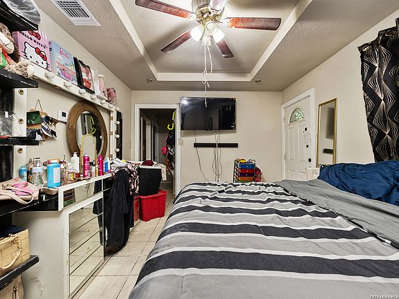 4th image of 346 Alice Fay Ave