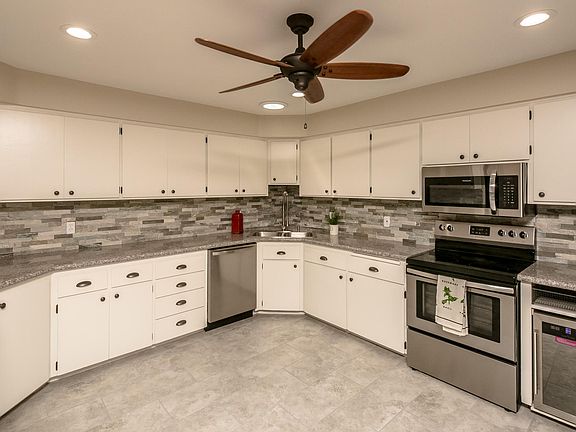 2nd image of 3090 Thistle Dr