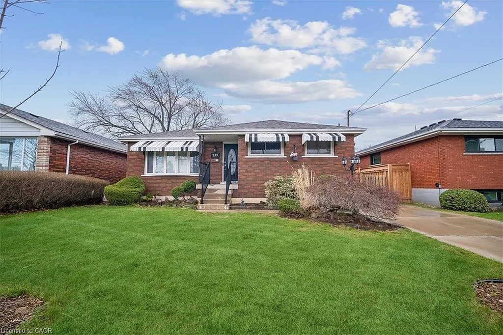 139 Rendell Blvd photo 1