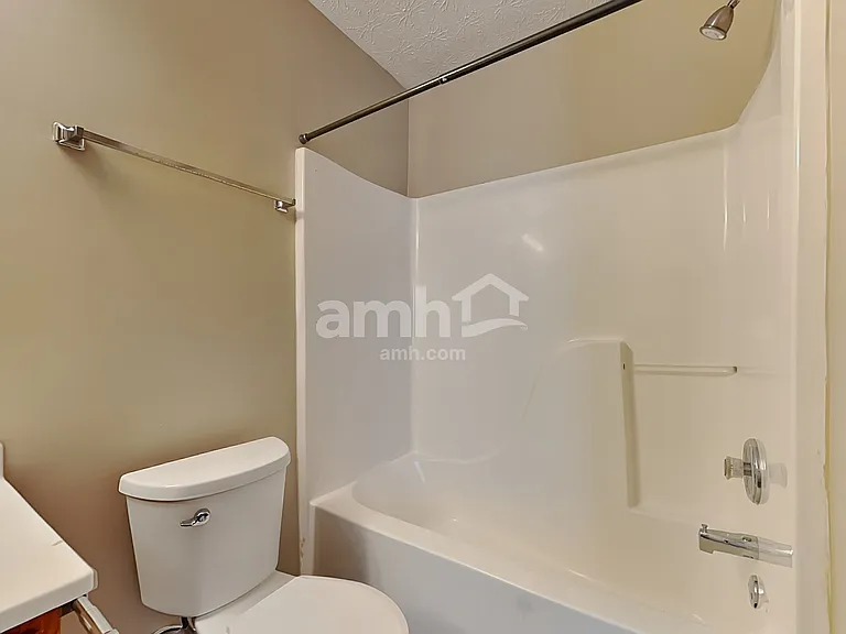 3416 Montgomery Dr — Photo 9