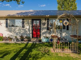 5830 5825th Rd, Olathe, CO 81425