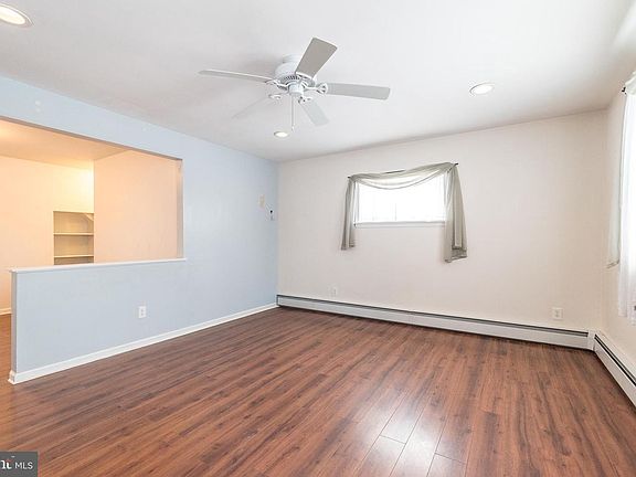 3rd image of 2862 Nautilus Rd