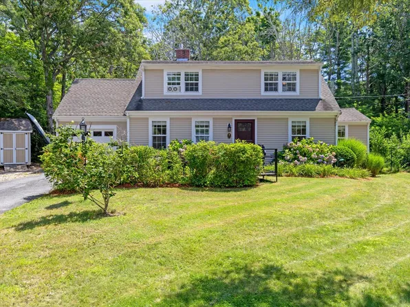 15 Melissa Avenue, Mashpee, MA 02649